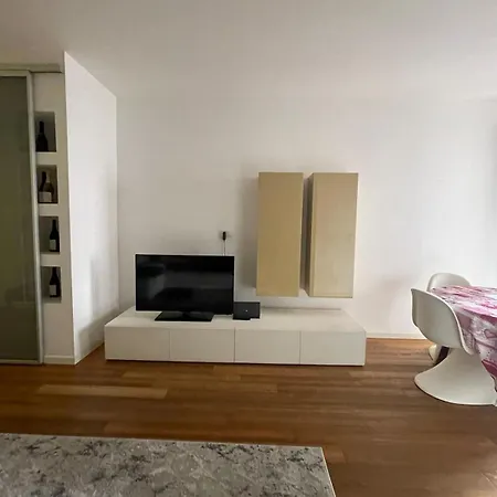 Lo Zodiaco Cozy In Apartment